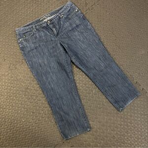 Michael kohrs Classic Blue Denim capri Jeans. EUC!